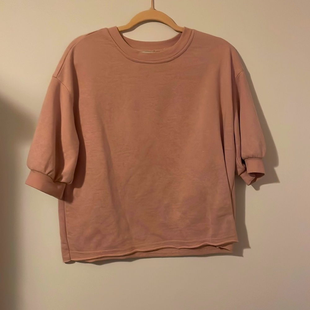 Paper Crane women’s size M short sleeve neutral pink top